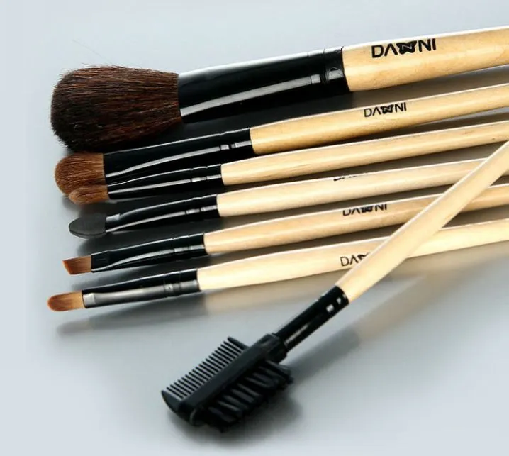 2015 new arrival high quality DANNI of make-up brush, professional make-up tool, makeup brushes, black makeupbrushes.