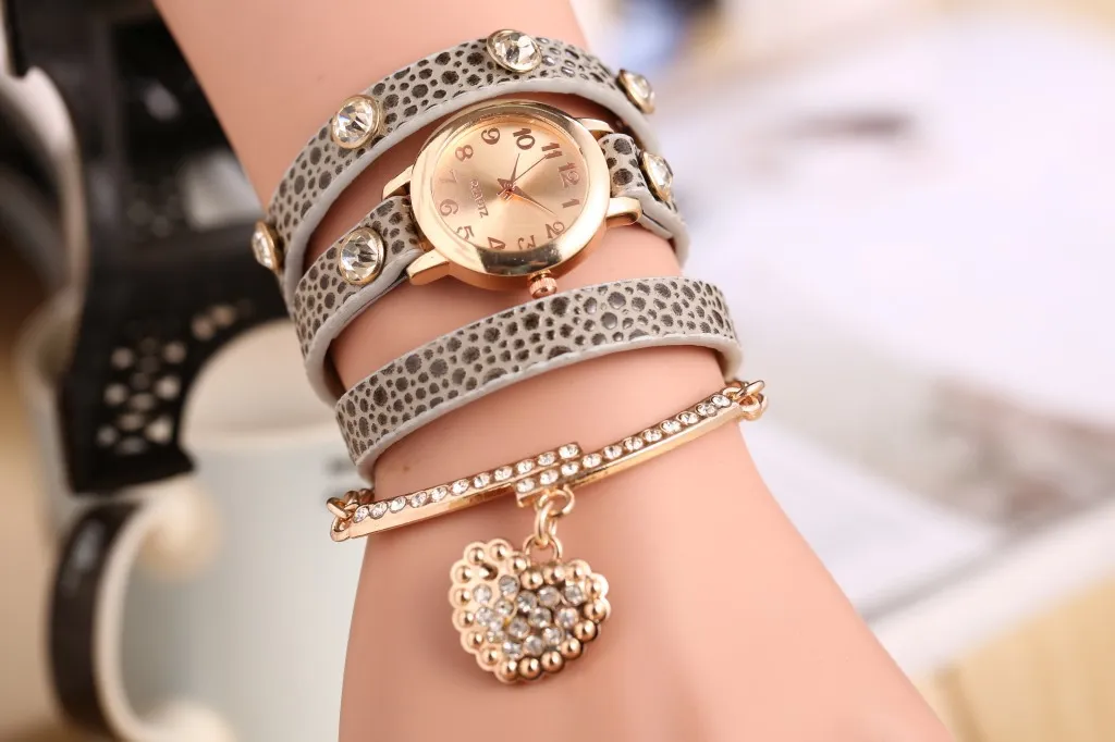 2018 nouvelle mode femmes robe montres bracelet en cuir montre montres dames quartz femmes longue chaîne de luxe vintage montre-bracelet285Y