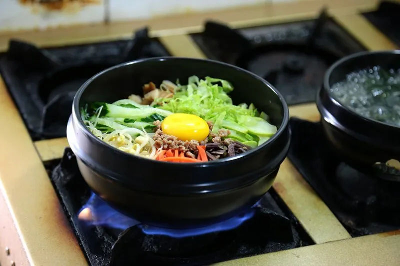 Bol en pierre Dolsot de Cuisine coréenne entière, Pot en faïence pour Bibimbap Jjiage en céramique avec plateau, emballage professionnel 285a