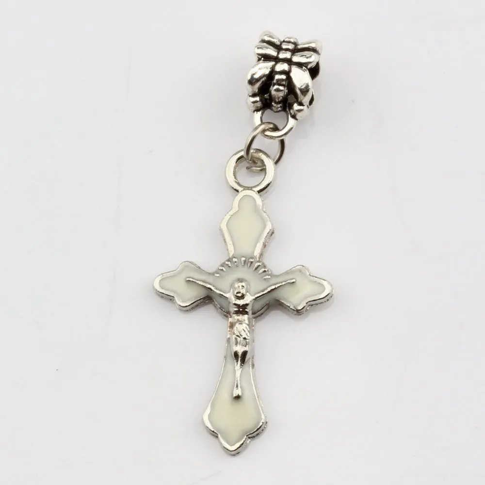 100 st emalj Jesus Cross Crucifix Charm Hängen Christian Symbol Alloy Dingle Pärla för smycken Making Halsband Fynd172L