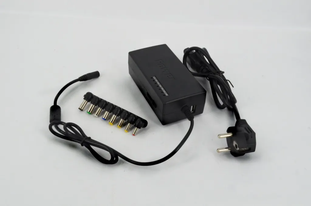 Wholesale Hot Sale Universal 96W Laptop Notebook AC  Power Adapter with EU UK AU US Plug with retail package 