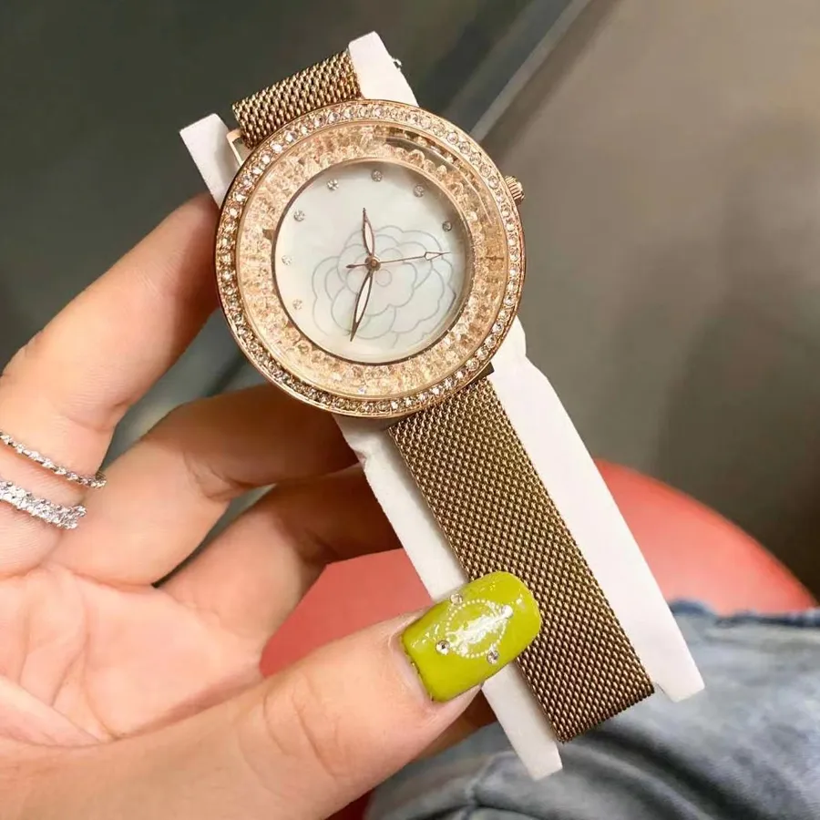 Montres de marque femmes dame fille cristal fleur Style magnétique métal acier bande Quartz montre-bracelet CHA61