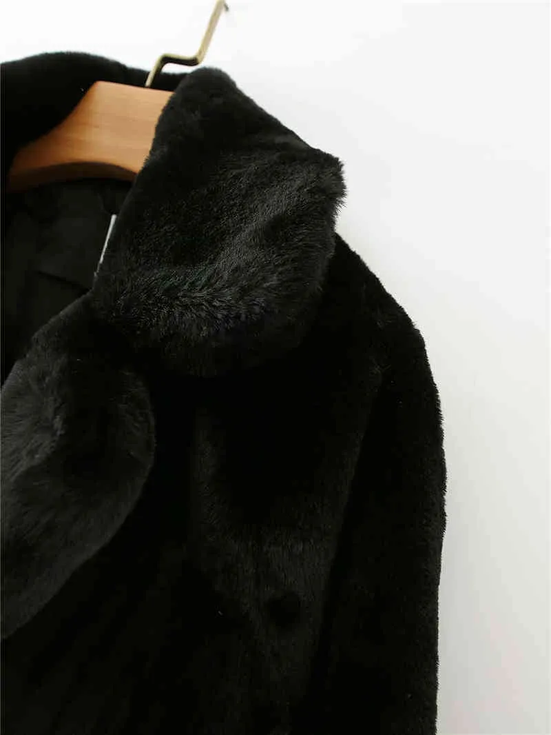 Streetwear 여성 블랙 가짜 모피 코트 겨울 패션 숙녀가 칼라 outercoat 원인 여성 버튼 두꺼운 코트 210427
