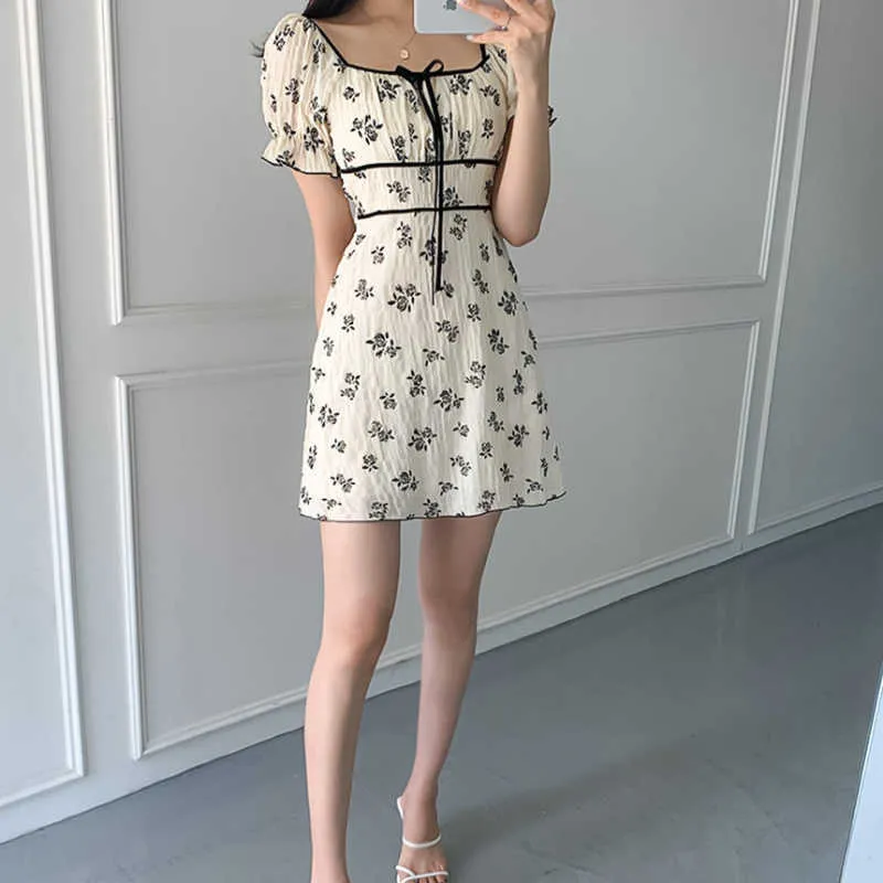 Korejpaa Mini abito donna Corea stile chic in estate Elegante scollo quadrato Papillon manica svasata abito floreale corto Vestido 210526