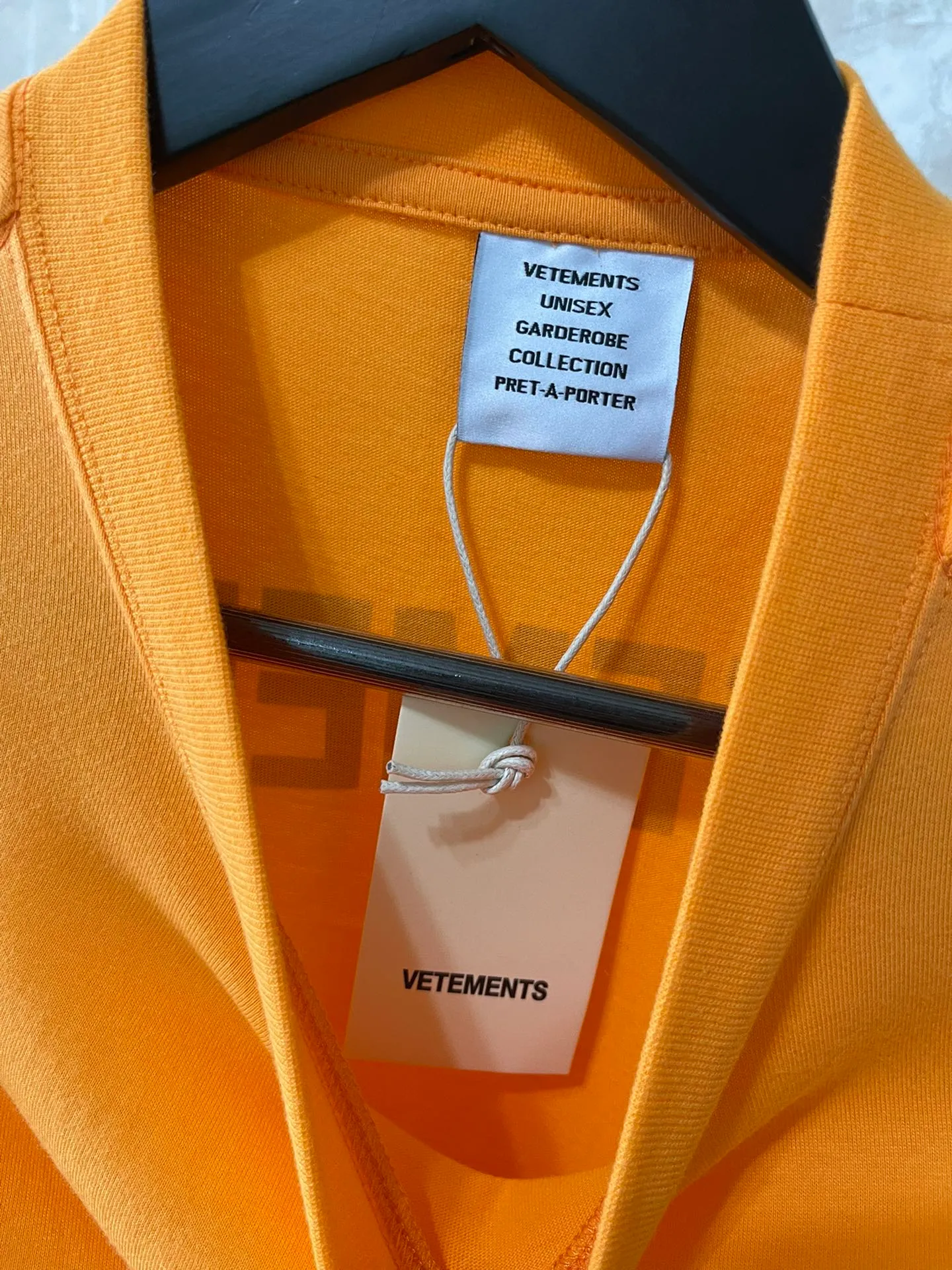 T-shirt arancione con stampa casual Uomo Donna Caratteri riflettenti di alta qualità T-shirt oversize in tessuto spesso