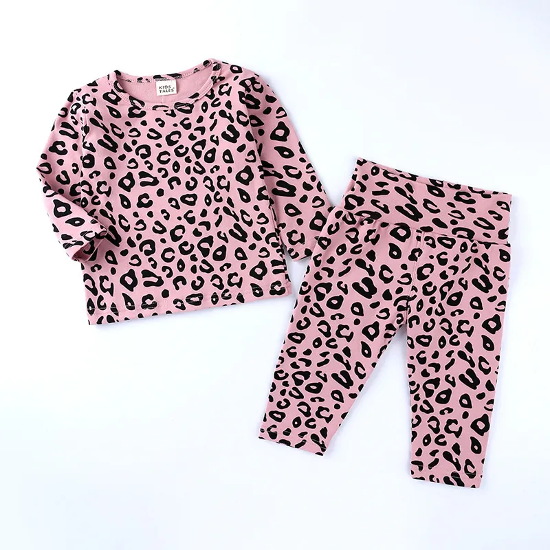 Facejoyous Fahsion Casual Toddler Bambini Neonate Vestiti Maglie a manica lunga Pantaloni stampati leopardati Pigiami Abiti da notte Set 210413