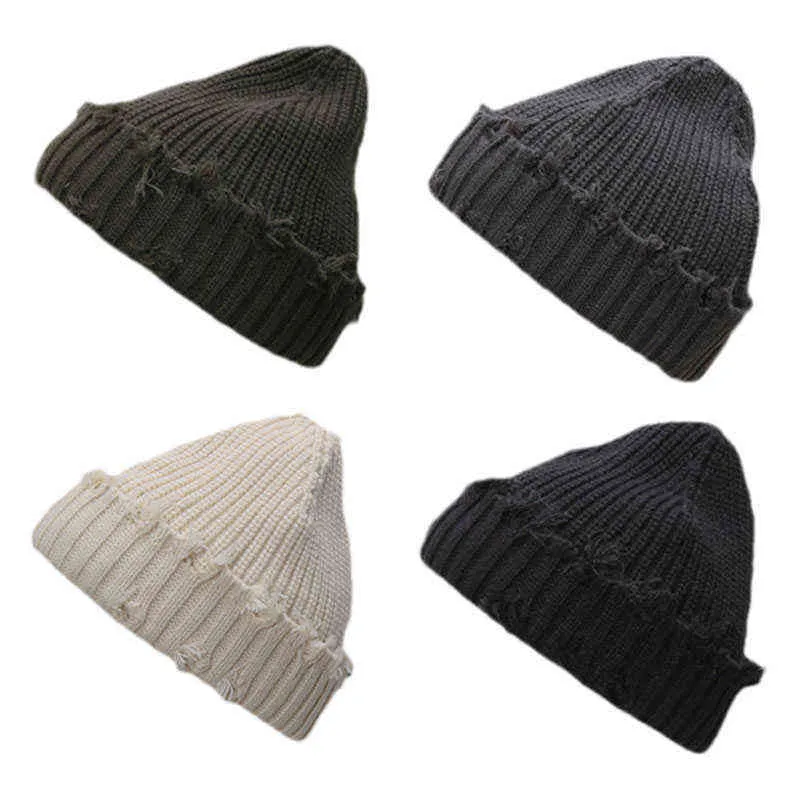 Stickad hatt med hål Män och kvinnor 2021 Ny Vinter Solid Färg Vintage Cap Girls Fashion Skullies Meanies Varma Casual Caps Y21111