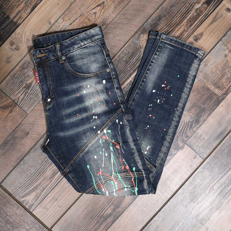 Мода Streetwea Men Jeans Slim Fit Эластичные уничтоженные разорванные джинсовые брюки окрашенные сращенные дизайнерские брюки хип-хоп Punker Biker 210716