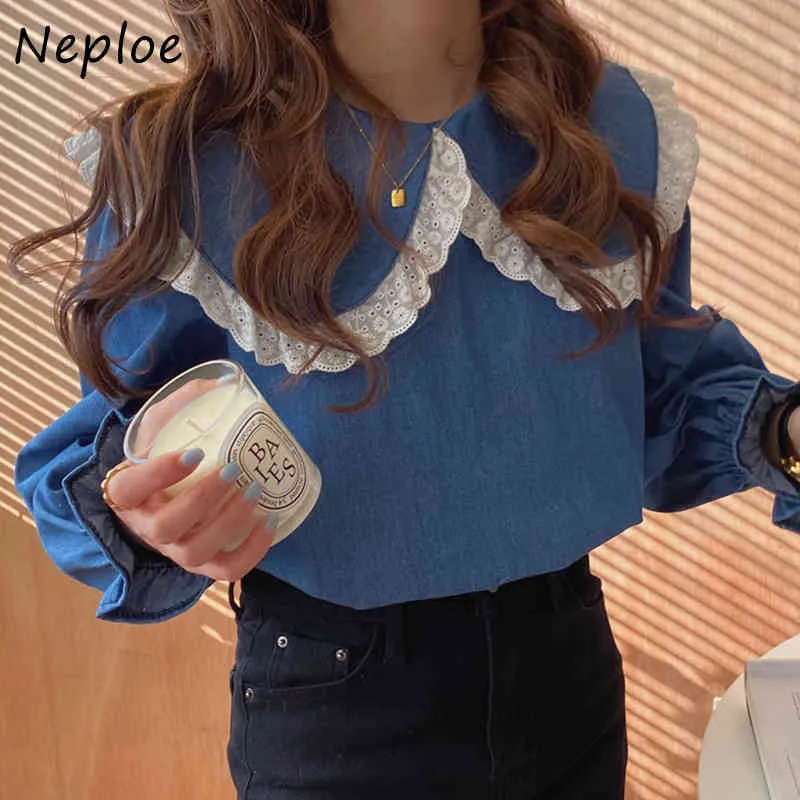 Elegancka koronka Hollow Out Design Denim Bluzka Kobiety Peter Pan Collar Flare Z Długim Rękawem Rocznika Blusas Spring Koszula 210422