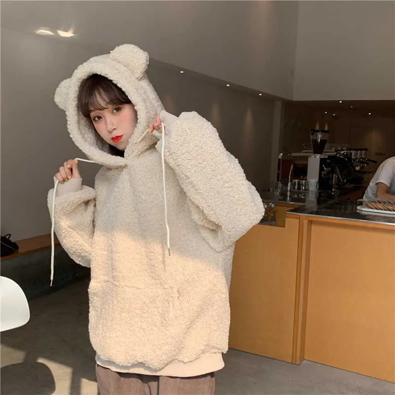 QRWR Dames Hoodie Koreaanse Stijl Winter Casual Leuke Kawaii Warm Sweatshirt Losse Vrouwelijke Pocket Oversized Hoodies voor meisjes 210809