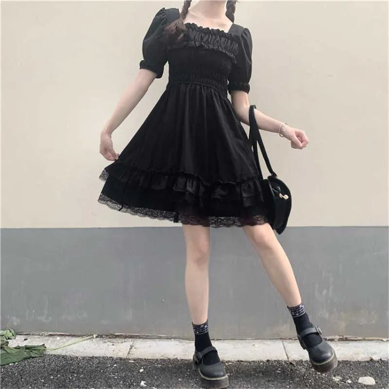 Style Lolita japonais femmes princesse noir Mini robe Slash cou taille haute gothique manches bouffantes dentelle volants fête es 210623