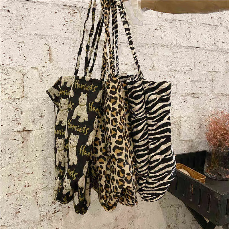 Boodschappentassen Koreaanse stijl luipaard draagtas vrouwen nieuwe mode canvas doek tassen womens zebradog patroon schoudertas voor vrouwen 2020 bolsas 220310