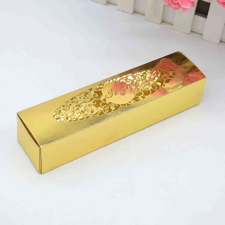 Boîte d'invitation de mariage en dentelle découpée au laser en or brillant de conception personnalisée H1231