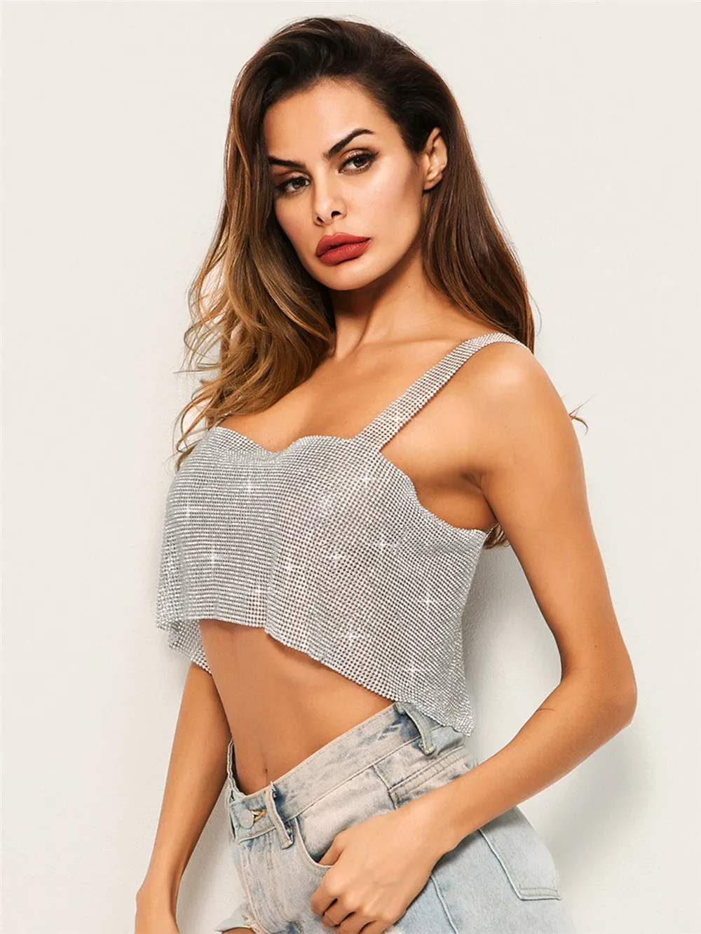 Nightclub Back Split Sheet Metal Drill Tether Strap Reggiseno Gilet senza maniche Tinta unita Top Primavera ed estate GX871 210421