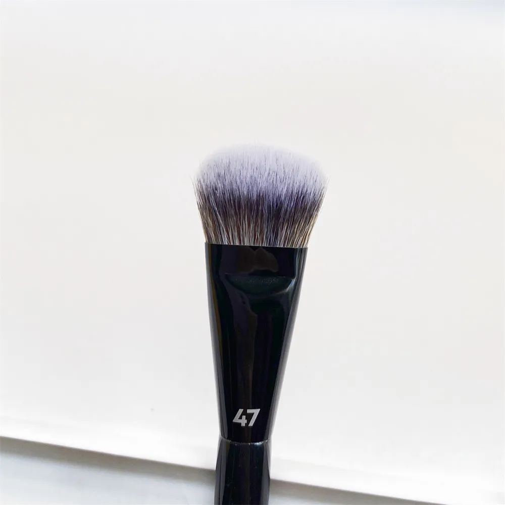 Yeni BLACK PRO Fondöten Fırçası #47 - Açılı Konik Parmak Ucu Benzeri Krem Sıvı Kontur Güzellik Kozmetik Blender Aletleri