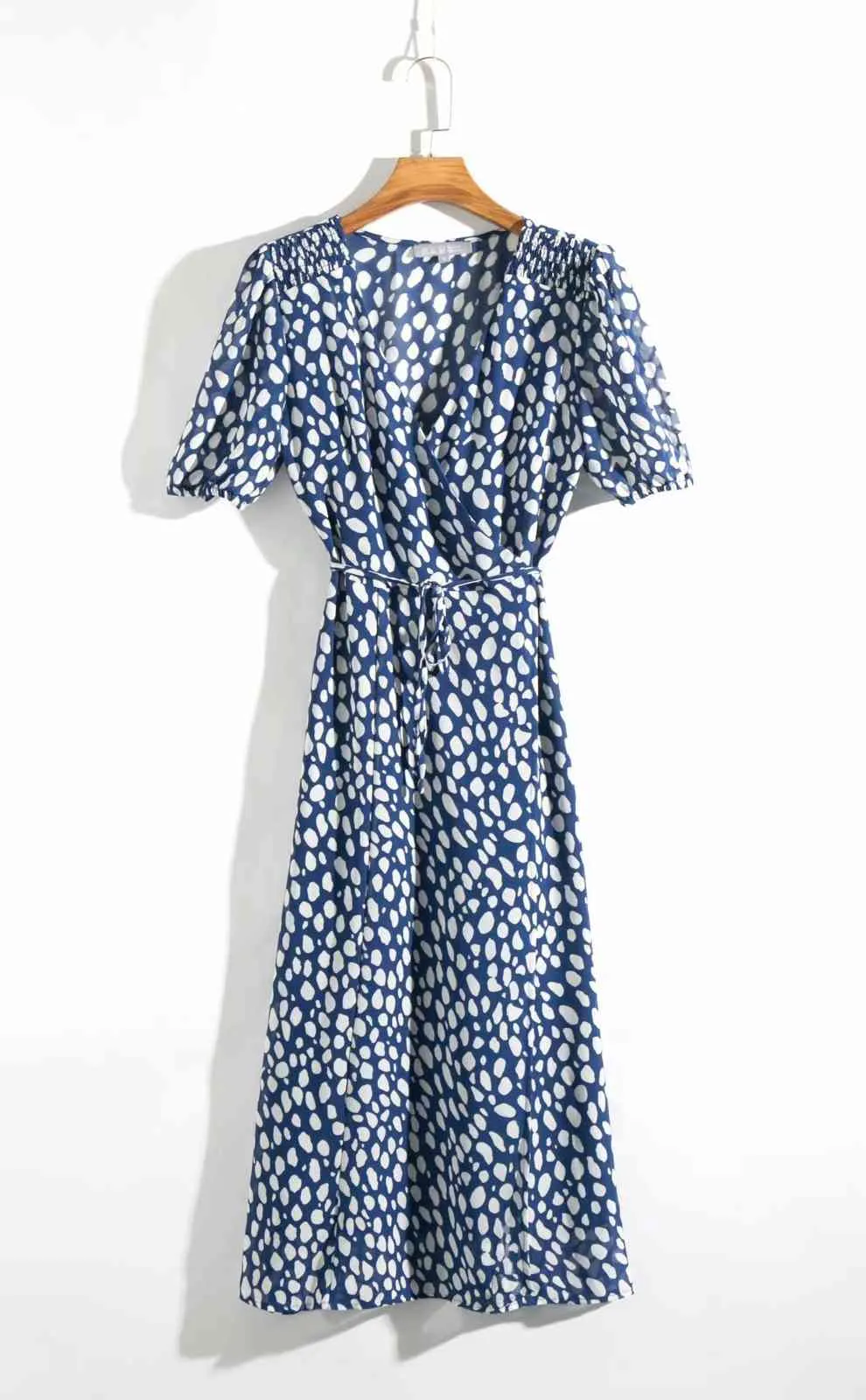 Summer French V neck Blue white Leopard Dot Print Wrap Dress Holiday Woman Lace up Short Sleeve One-piece Midi Tea Dresses 210429