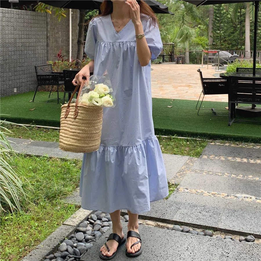 Korejpaa mulheres vestido verão coreano suave v-pescoço leitoso macio azul branco Dobrável solto all-match manga puff ruffled vestidos 210526