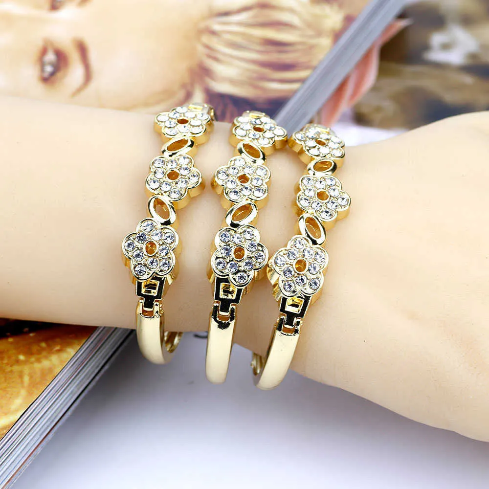 Sunspicems Guldfärg Afrika Kvinnor Bangle Cuff Armband Tunn Storlek Algeriet Design Bröllop Smycken Gift Q0719