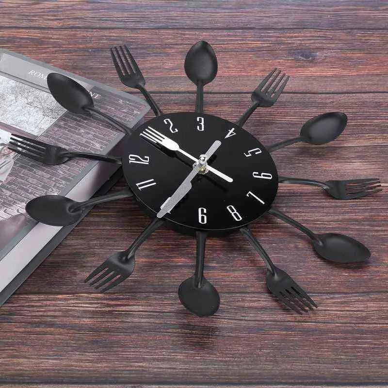 홈 장식 Noiseless 스테인레스 스틸 칼 붙이 시계 나이프와 포크 숟가락 벽 시계 주방 식당 홈 장식 H1230