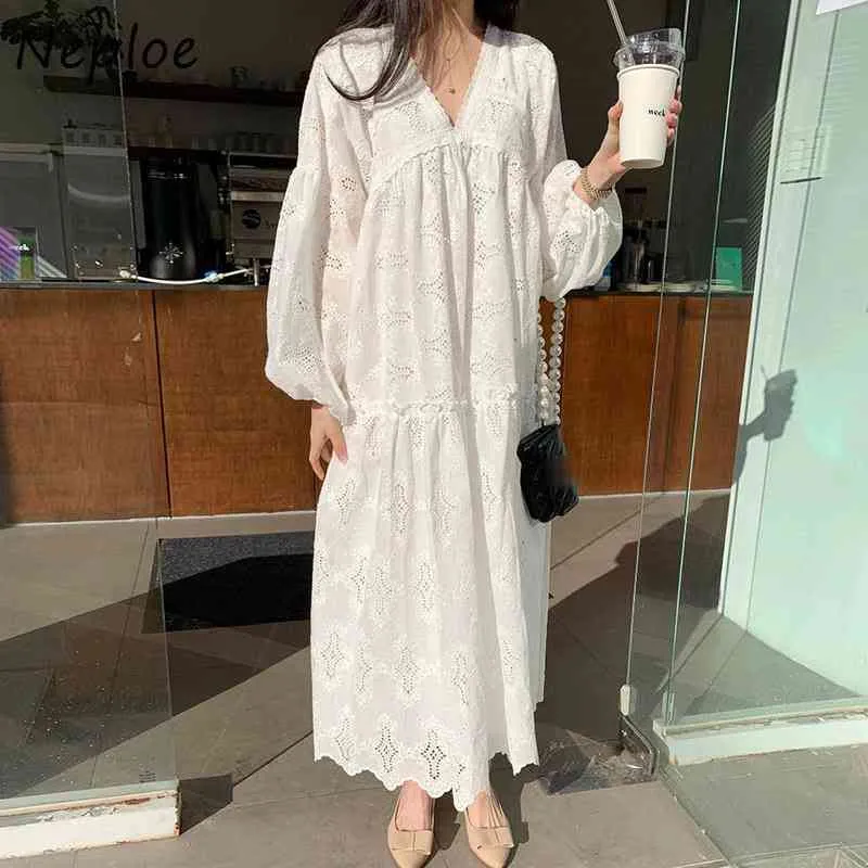 Kuzuwata Elegant Lace Hook Flower Solid Klänning Kvinnor Hög midja Höft En Linje Lång Vestidos V Neck Pullover Sleeve Robe Spring 210422