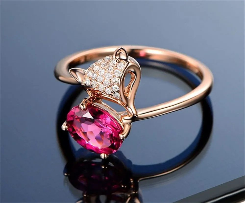 Fox Red Crystal Ruby Gemstonesリングの女性のためのリングのための彼女のローズゴールドジルコンダイヤモンド甘いロマンチックなジュエリーパーティークリスマスプレゼント