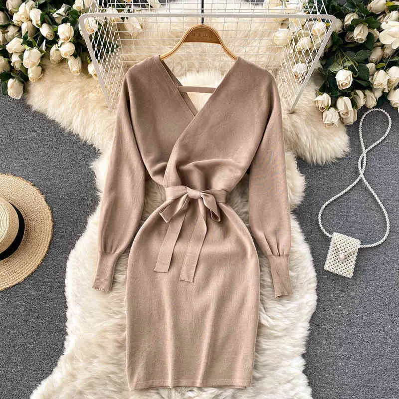 SINGREINY Automne Hiver Robe Pull Femmes À Manches Longues Col En V Élastique Robe Slim Mode Coréenne Streetwear Robe Courte Tricotée Y220214