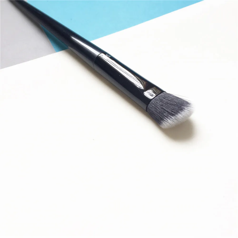 Siyah açılı kapatıcı makyaj fırçası 35 eğimli şekil kontur kapatıcı gölge düzeltici güzellik kozmetikleri blender aracı 4246119