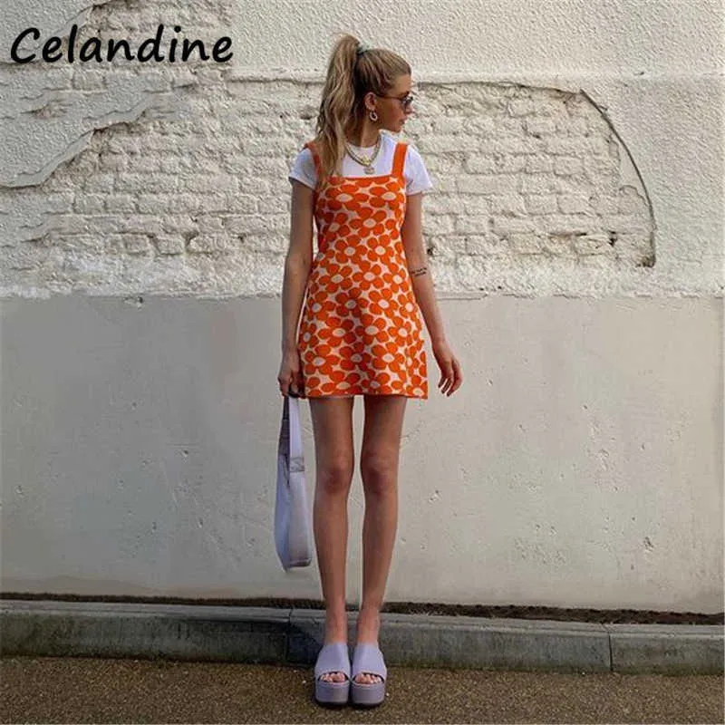 Celandine Stickad sommarstrand Casual Sweat Mini Short Rem Floral Dress Women Party Y2K 2021 Wrap Fashion Chic Bodycon Dress Y0603