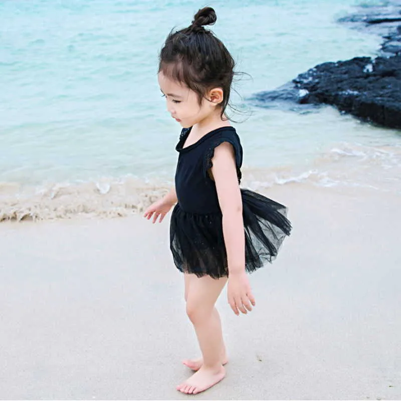 Summer Kids Girls Swimwear Black Lace Sleeves Swimsuit Children Cute Style Spring Clothes E2003 210610