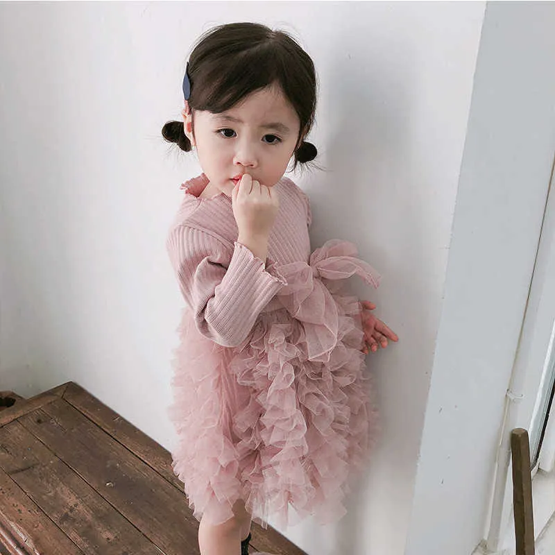 Estilo coreano primavera meninas meninas falsificadas dois tricotados retalhos vestido mergulhado criança criança moda macia princesa vestidos festa 210615