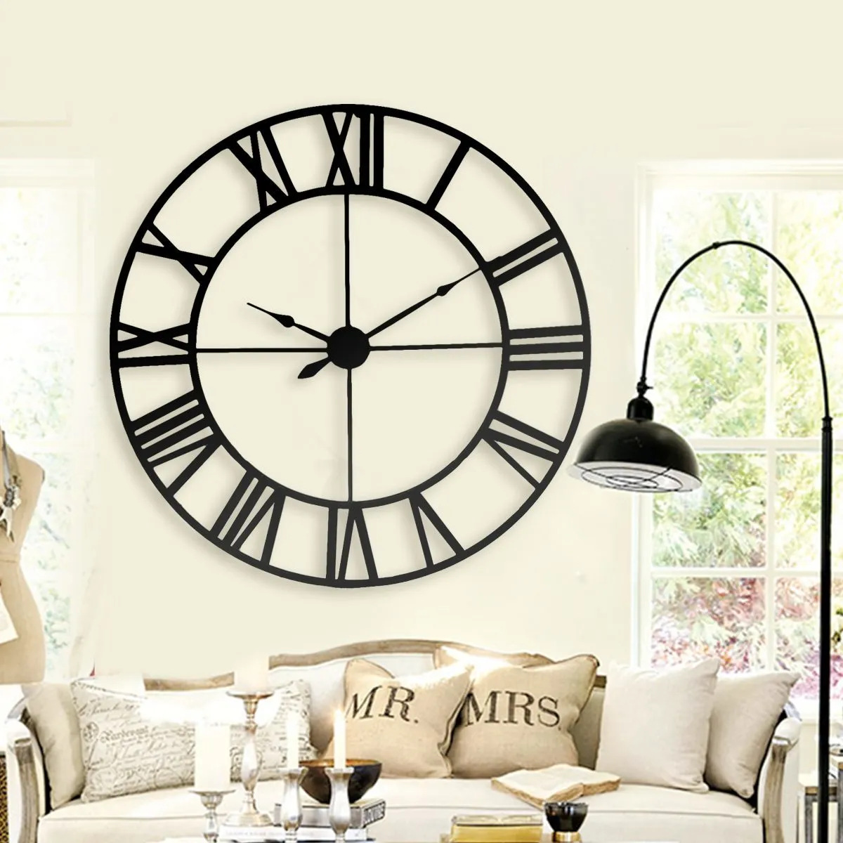 80 cm Modern 3D Large Retro Black Iron Art Hollow Wall Clock Roman Numerals Home Decor 210414