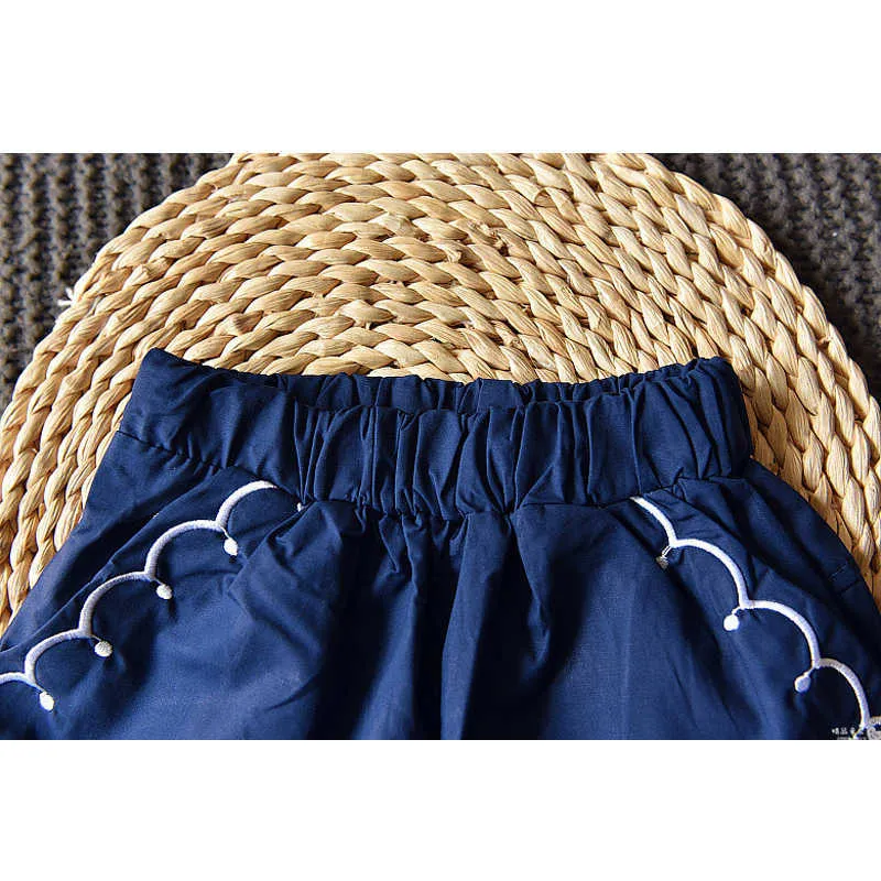 LOVE DDMM Girls Sets Summer Vêtements pour enfants Filles Bow T-shirt à manches courtes + Shorts décontractés Costume deux pièces 210715