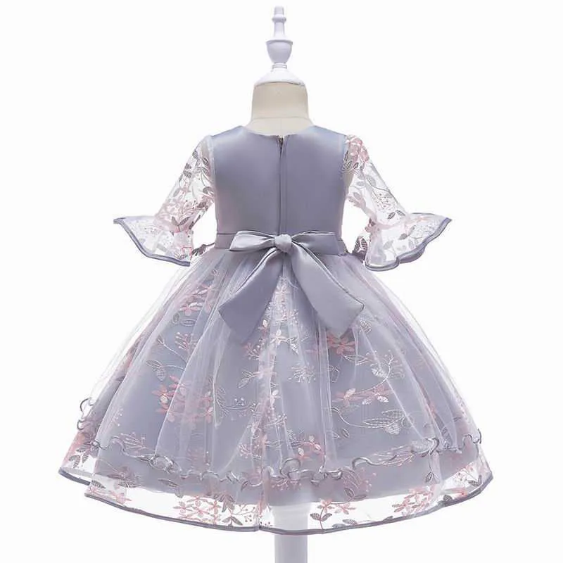 Retail Style Half Sleeves Embroidery Flower Party Dress for Girls Children Elegant Princess 0-8 Years E5015 210610