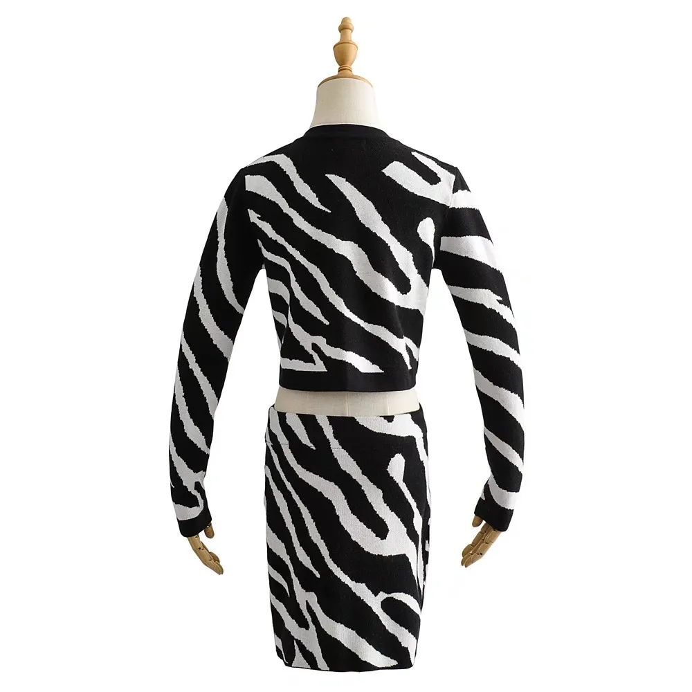 Outono Retro Contraste Color Zebra Cardigan Coreia Único-Breasted Button Breasted Camisola Pacote Mini Saia 210429
