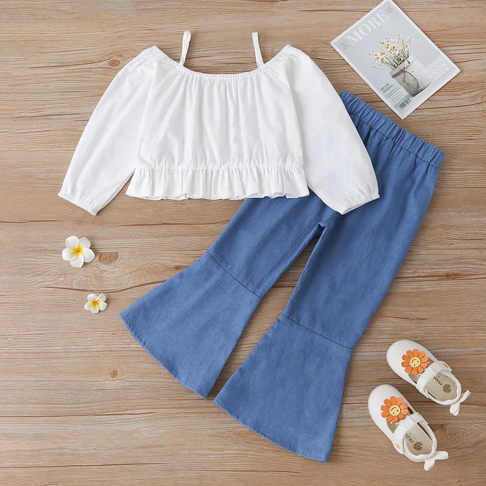 Conjuntos de niños de invierno Manga larga Camiseta blanca de un solo pecho Pantalones de llamarada azul Lindo 2 unids Niñas Ropa para niños 18M-6T 210629