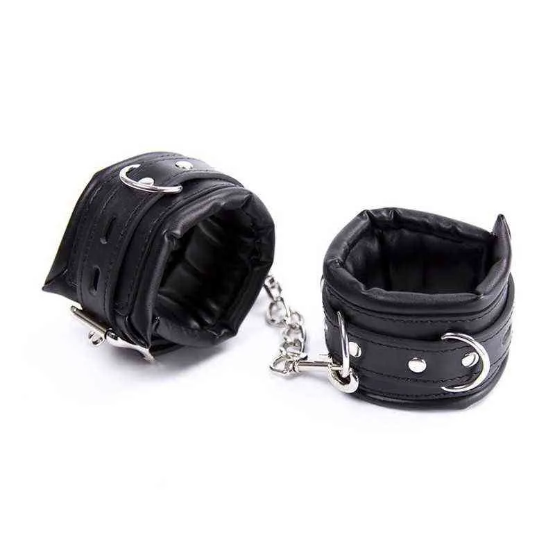 NXY Giocattoli adulti in pelle PU Polsini imbottiti morbidi Manette Polsini alla caviglia BDSM Bondage nero Set Giocattoli erotici coppia Giochi adulti Cosplay 1130