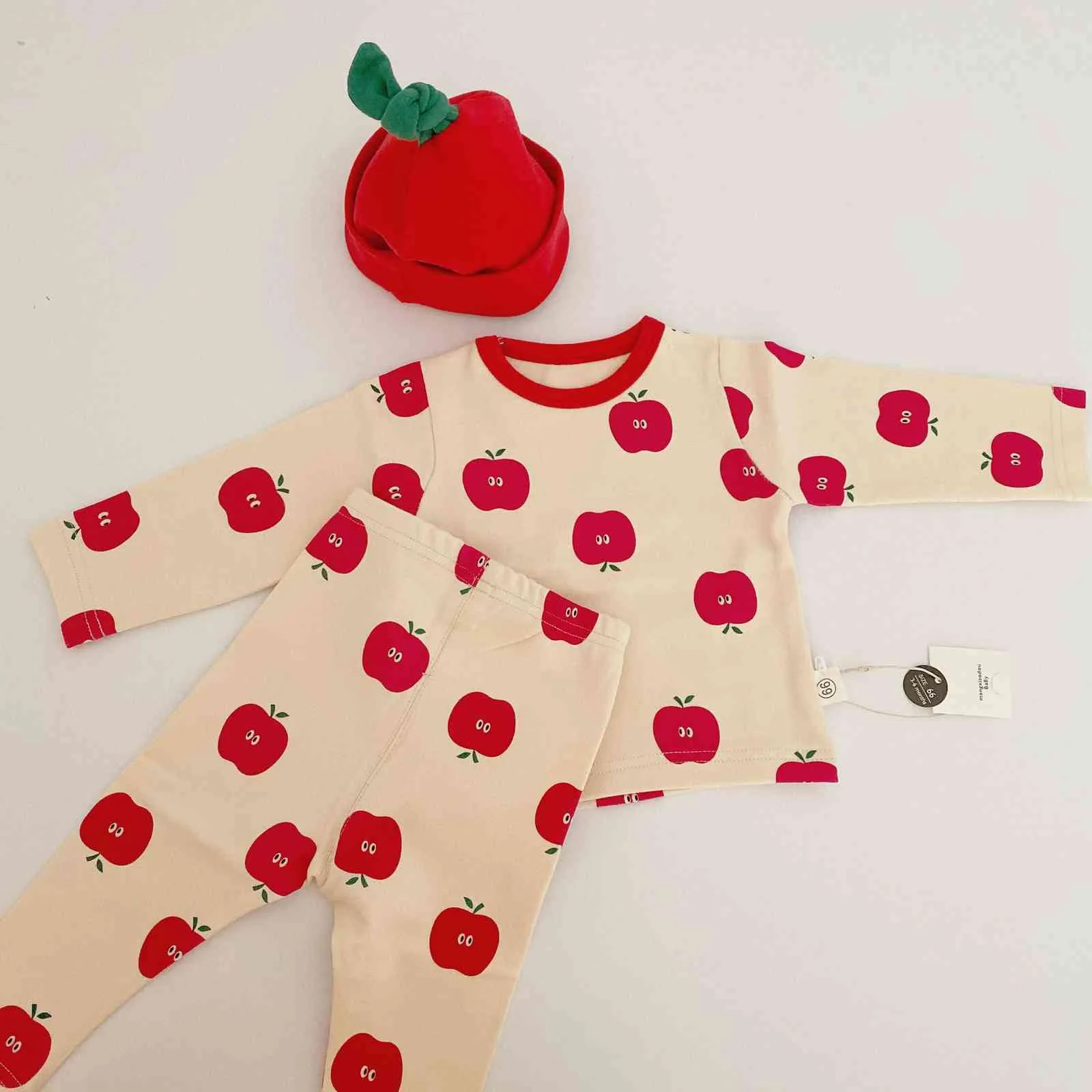 Conjuntos de roupas de bebê Girl pijama dia dos namorados de três peças terno infantil crianças meninos conjunto doméstico maçã imprimir roupa sleepwear roupas 210413