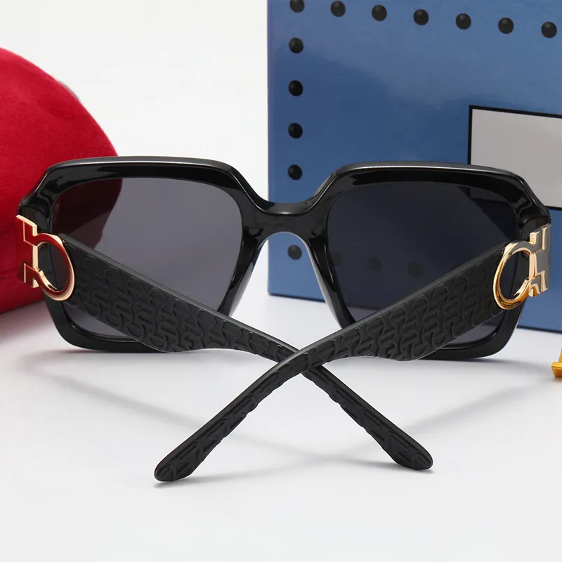 En son klasik siyah çerçeve kadın güneş gözlükleri şarap kırmızı iki parçalı moda aksesuarları altın logo asil mizaç podyum şovu ne2707