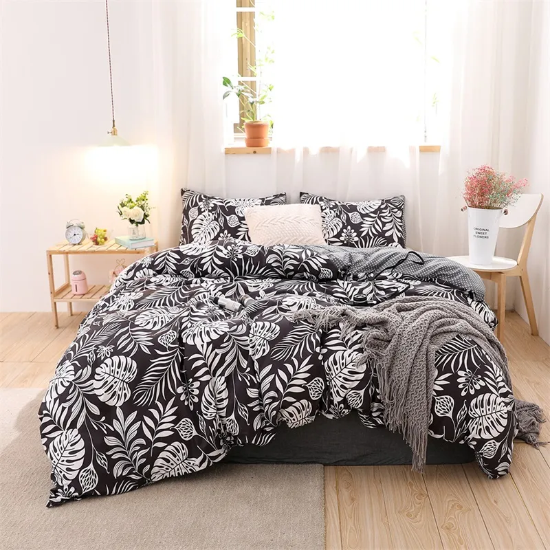 Nordic Moulting Kwiat Pościel Zestaw kołdry Pokrywa Królowa King Bedclothes Home Comforter