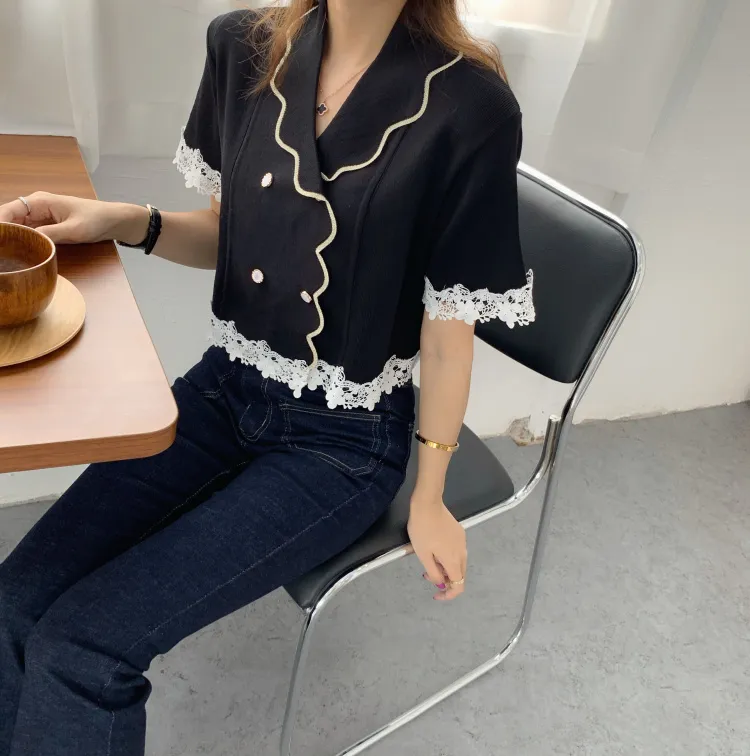 Moda cuciture a contrasto colore pizzo bordo lavorato a maglia top donna versione coreana dell'estate francese maglione sottile di seta ghiaccio corto 210520