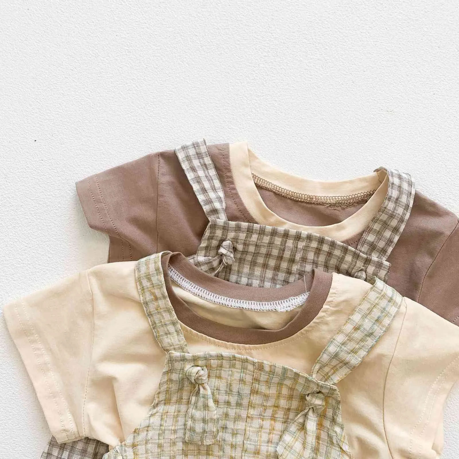 Yaz bebek erkek kız giyim seti Kore tarzı pamuklu t-shirt + ekose tulum şapka doğan bebek romper giyim 210515
