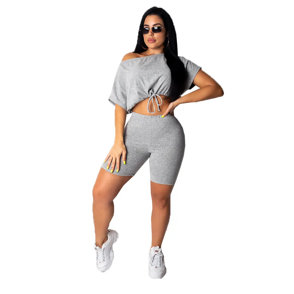 Solid Off The Shoulder 2 Stuk Set Trainingspakken Dames Plus Size Short Sleeve T-shirt Top en Skinny Shorts Casual Outfits Suits 210517