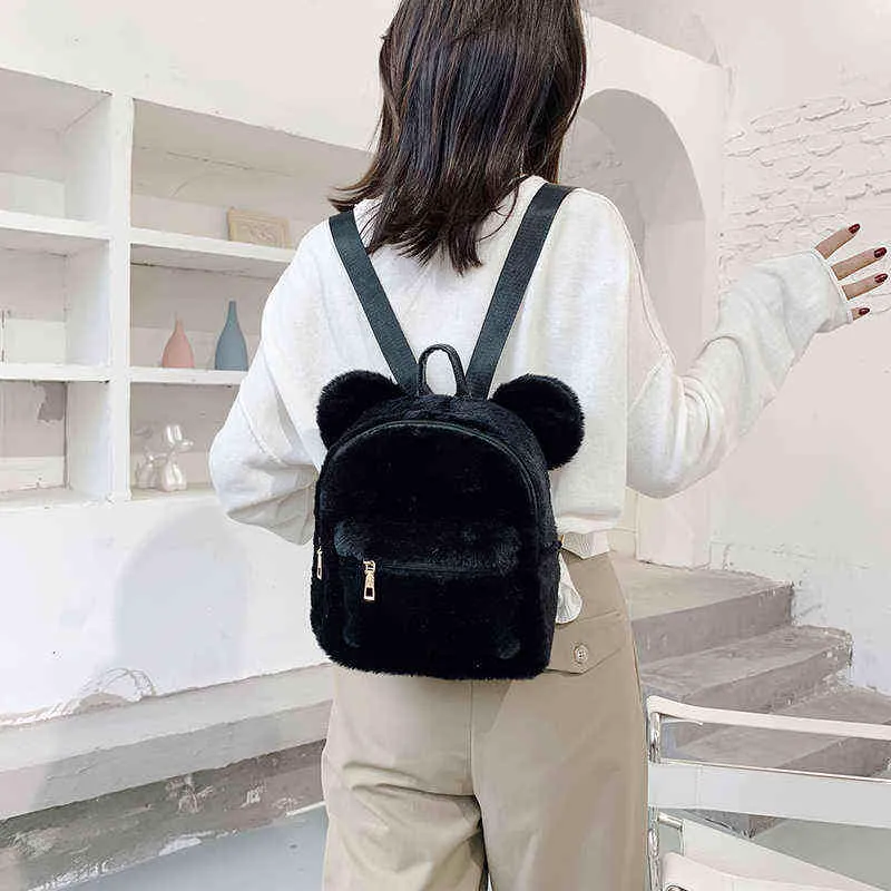 Kızlar için Mini Sırt Çantası Sevimli 2021 Yeni Ayı Kulakları Peluş Kadın Sırt Çantası Kore Moda Faux Kürk Omuzlar Çanta Kürklü Bayanlar Bagpack Y1105