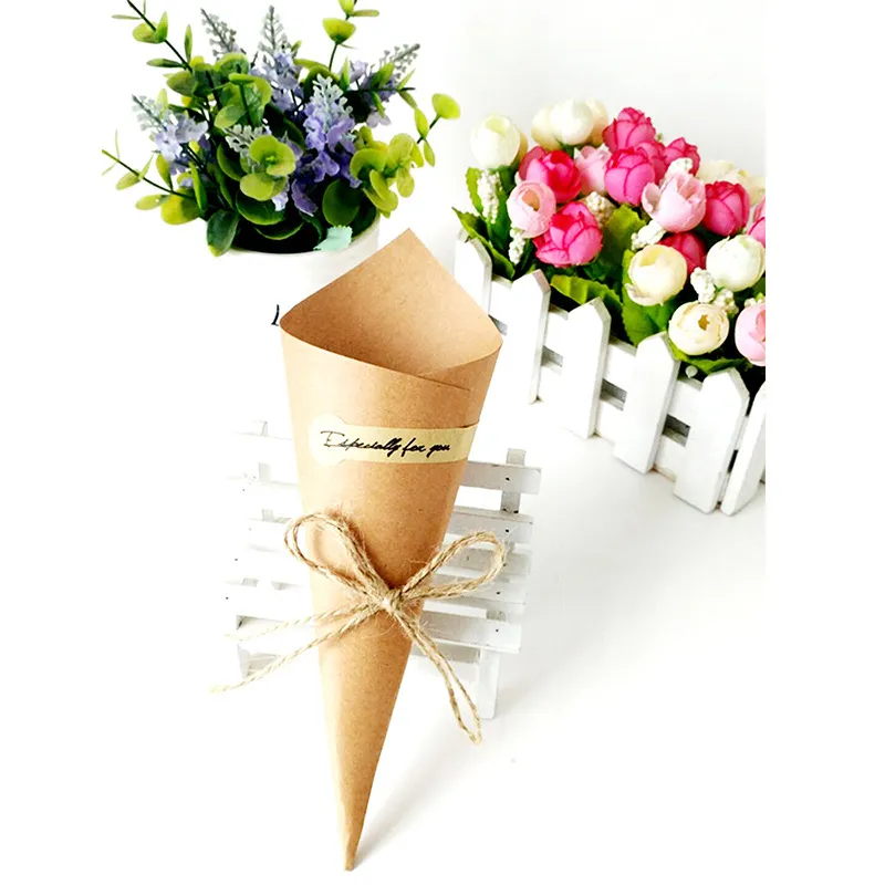 50st Packing Bag Cone Kraft Paper PAGS Flower Gift Bag Chocolate Sweet Popcorn Wrapping Birthday Wedding Creative Folding 2104022999
