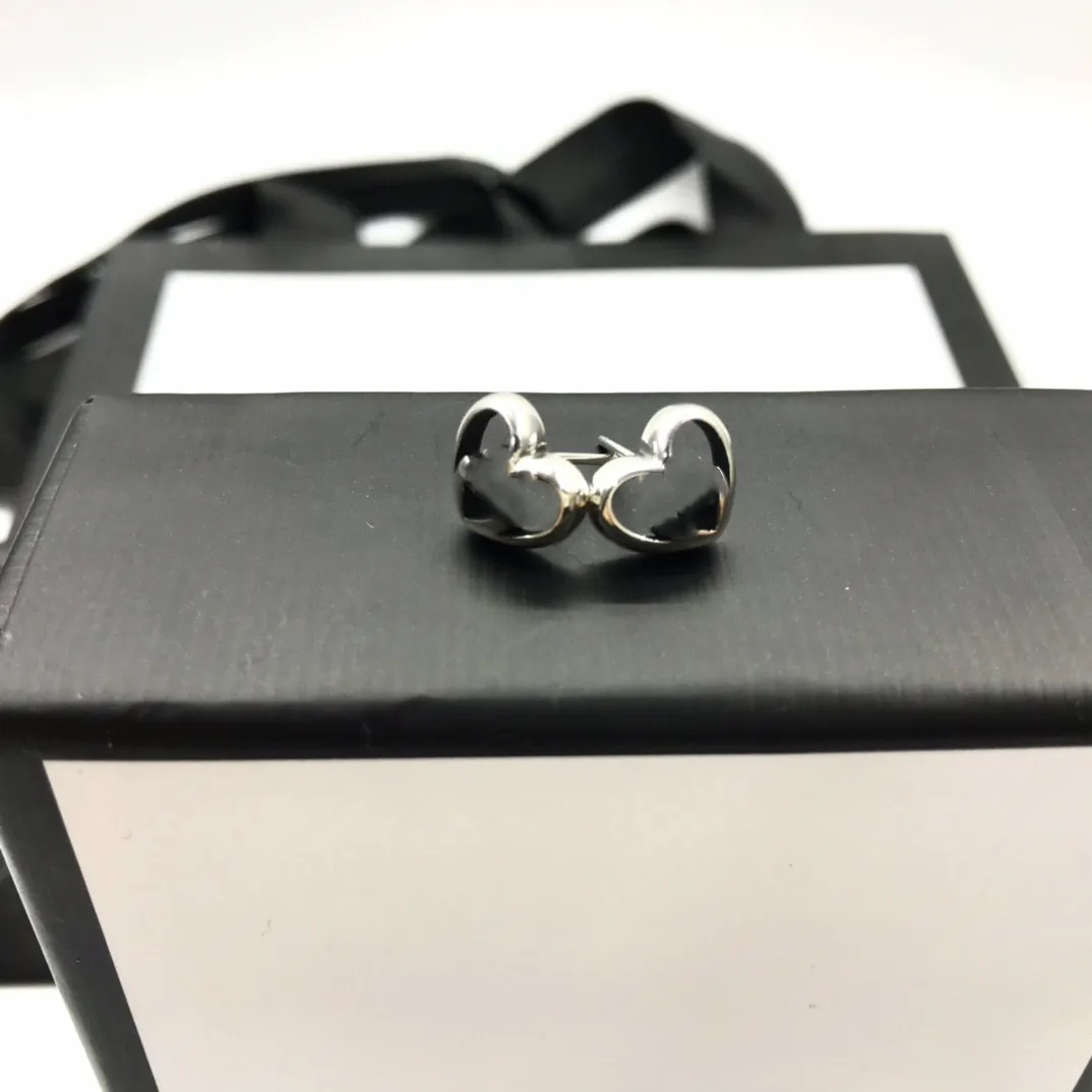 Heißer Verkauf Frau Ohrringe Hochwertige Silber Ohrringe Einzigartiges Design Herz Ohrringe für Frau Modeschmuck Versorgung NRJ