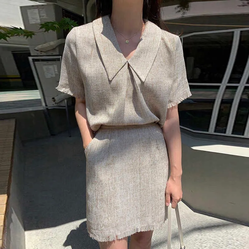 Korejpaa Women Sets Summer Korean Chic All-Match Pointy Collar Loose Frayed Shirt High Waist Bag Hip Skirt Two-Piece Suits 210526