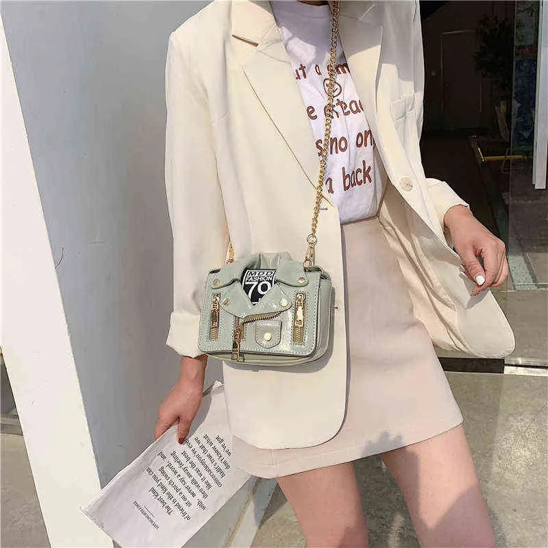 ショルダーバッグの有名なブランドデザイナーの女性のためのクールなジャケット形状パンクのモーションボールスタイルハンドバッグ財布クロスボディTasシルバーイエロー220119
