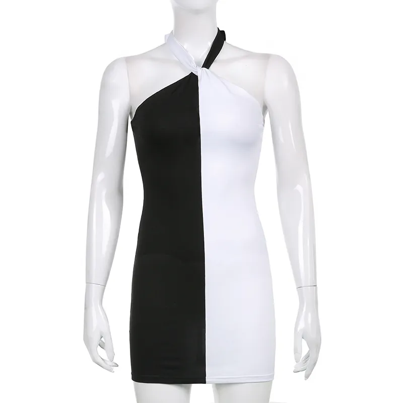 Siyah Beyaz Yama Yaz Y2K Halter Elbiseler Seksi Kadın Backless Bodycon Chic Rahat Mini Sundress Parti Beachwear 210510