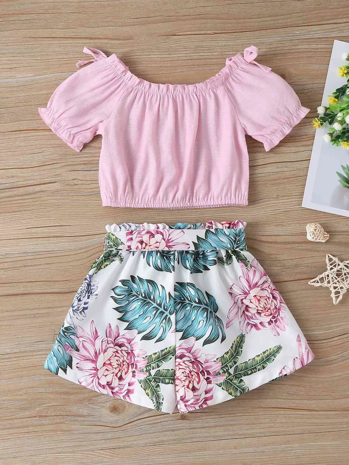 Sweet Girl Clothes Suit Spring Summer Short-sleeve Top + Printed Shorts 2-piece Fashion Thin Children's Set 2-6 Years Old 210515