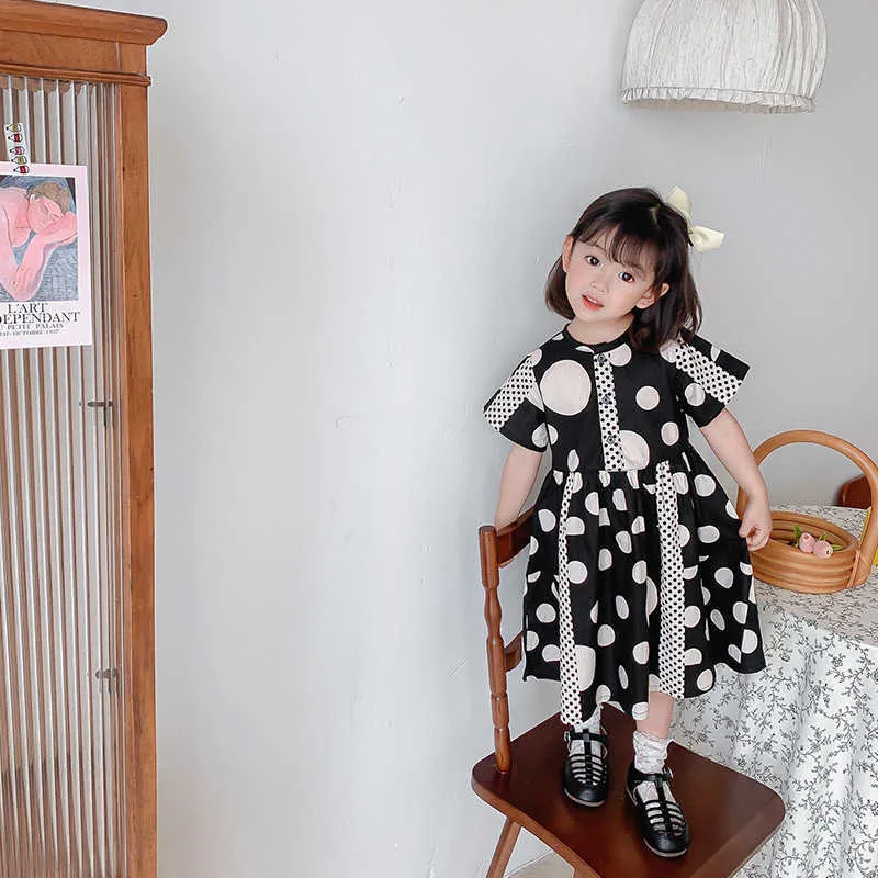 Koreański styl dziewczynek czarny biały kropka geometryczny luźny krótki rękaw sukienki 1-6 lat dzieci ubrania dzieci lato 210615